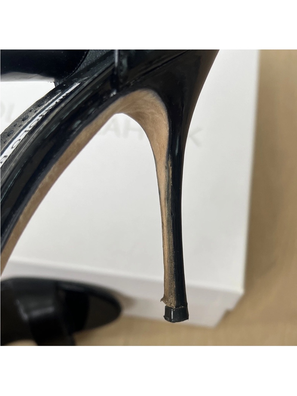 Manolo Blahnik Loma Black Patent Leather Strappy Heel Heel EU 38.5 - Picture 8 of 13